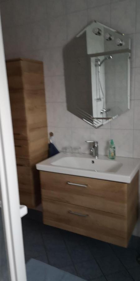 Privatzimmer Helga Haselberger Ybbs an der Donau Exterior foto